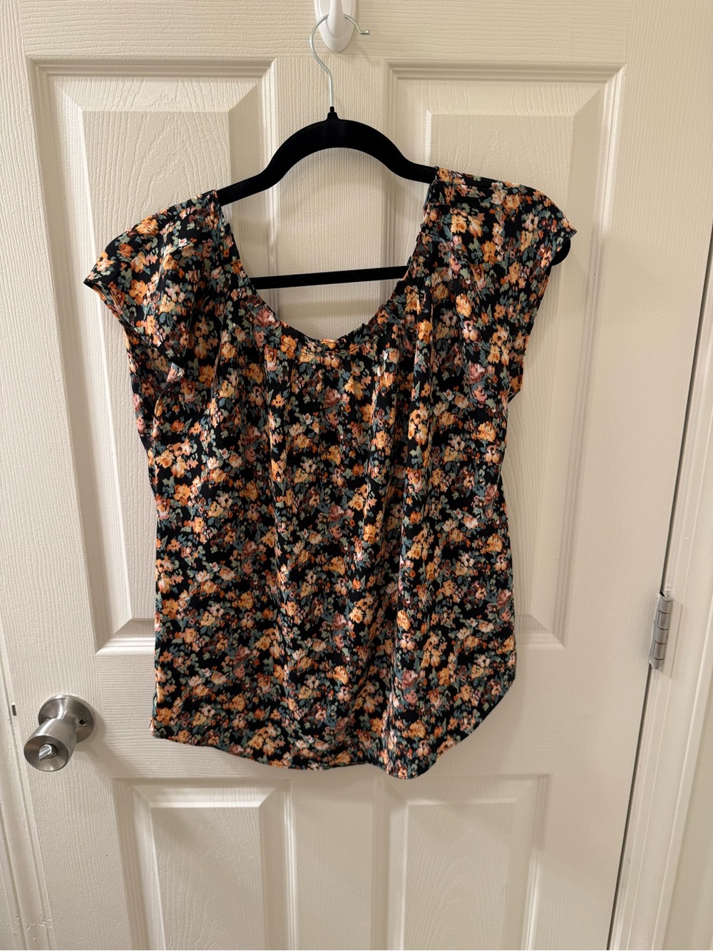 LC Lauren Conrad Black Floral Cap-Sleeve Blouse with Peach & Cream Flowers